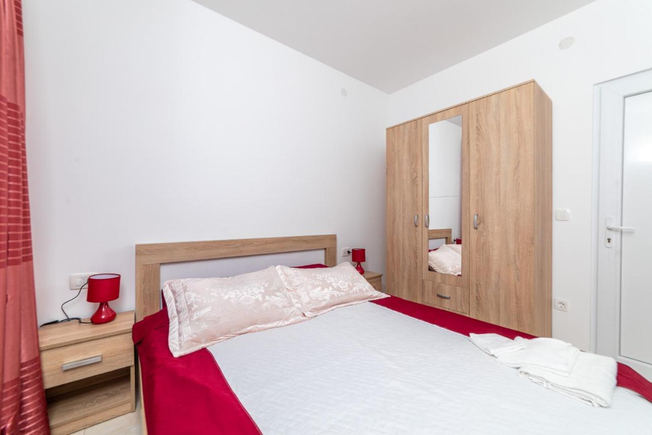 Java Apartments Dobrota Eksteriør billede